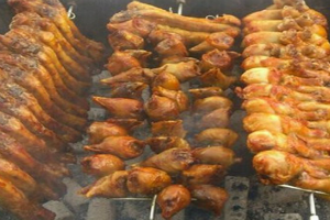 �人�������ѧ����ɫҡ������